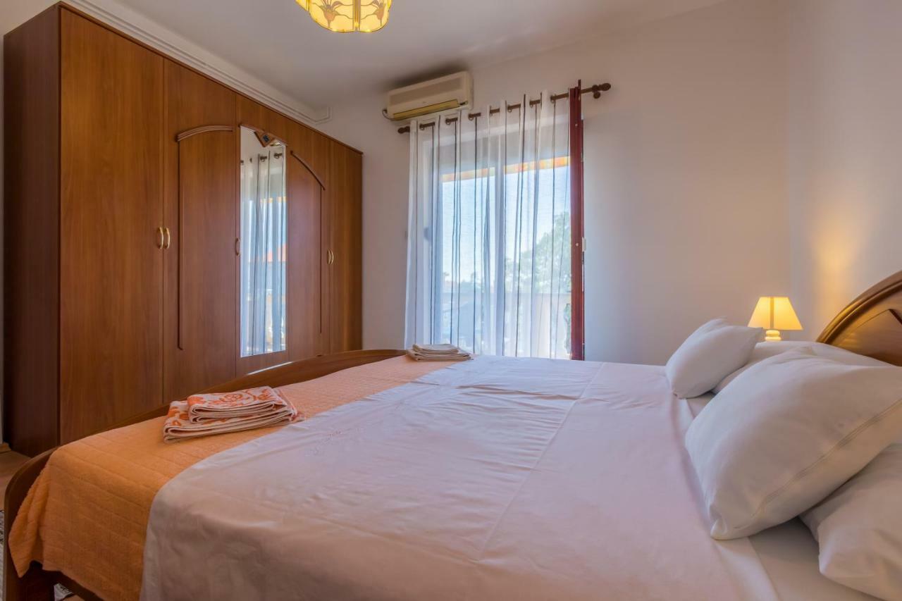 Apartman Laura Selce Exterior foto